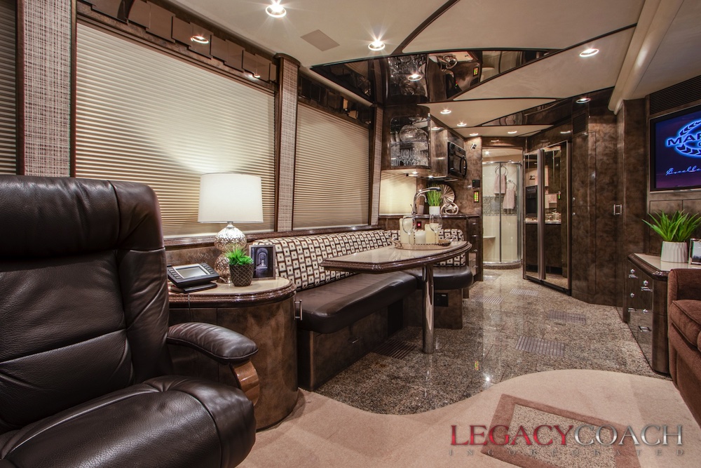 2008 Prevost Marathon XLII For Sale