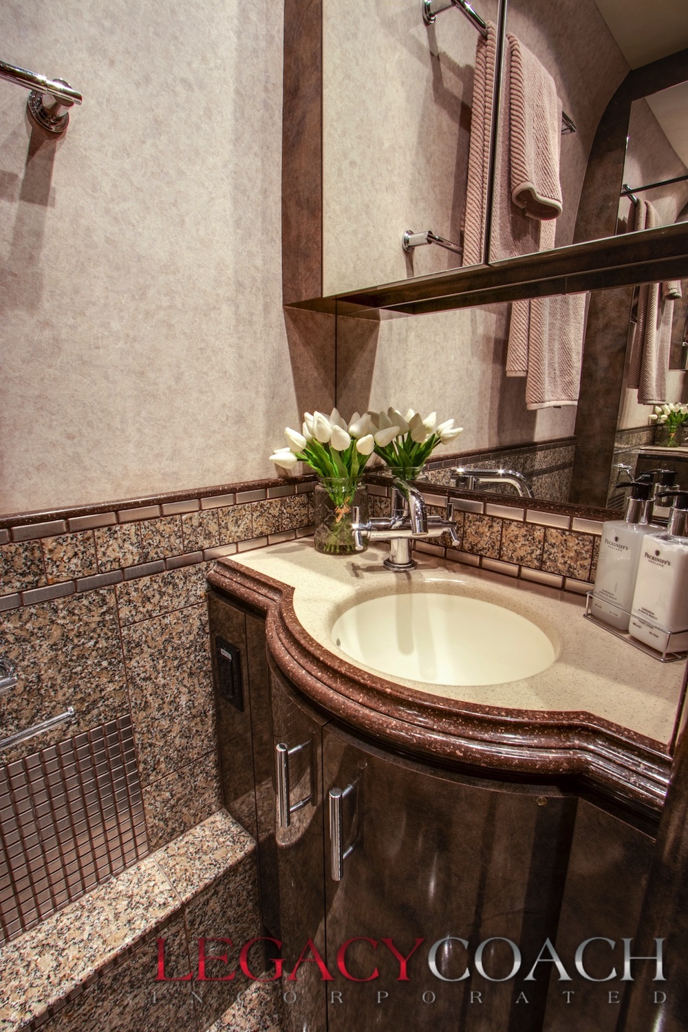 2008 Prevost Marathon XLII For Sale