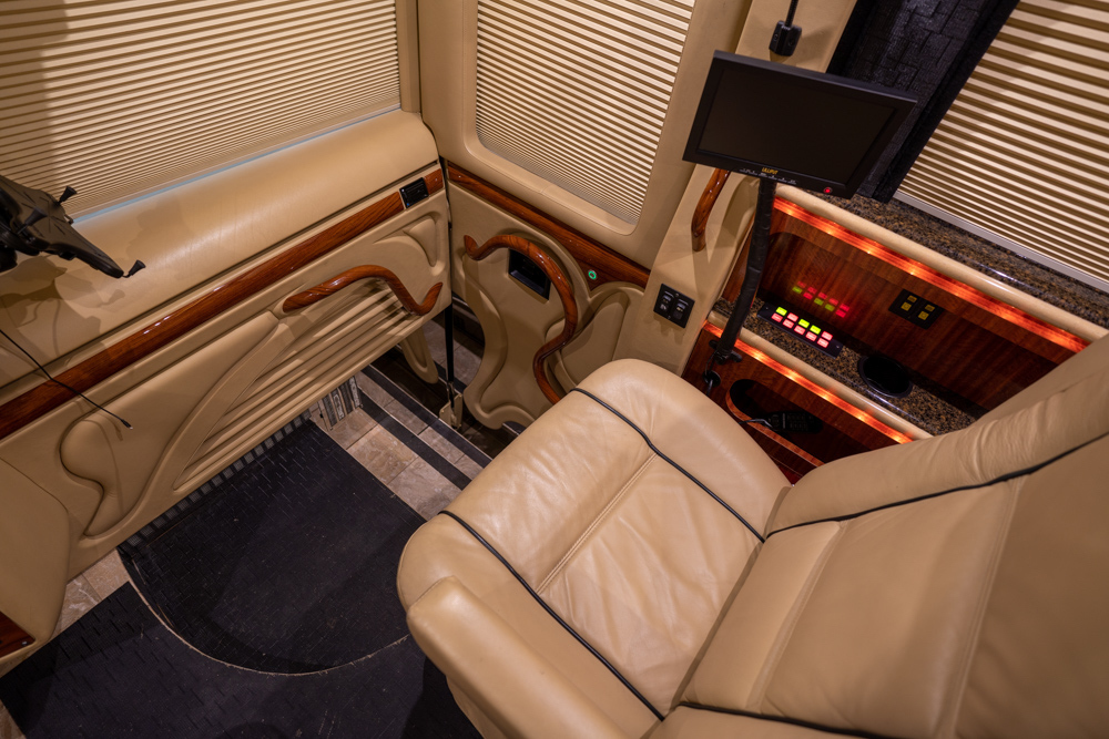 2008 Prevost Marathon XLII For Sale