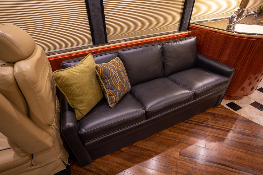 2008 Prevost Marathon XLII For Sale