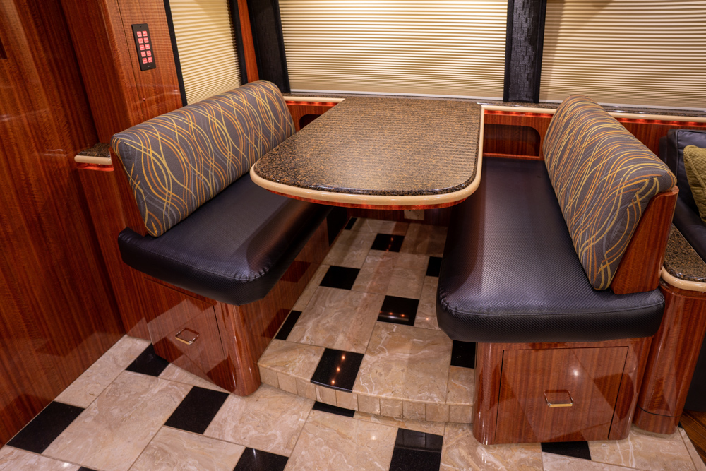 2008 Prevost Marathon XLII For Sale