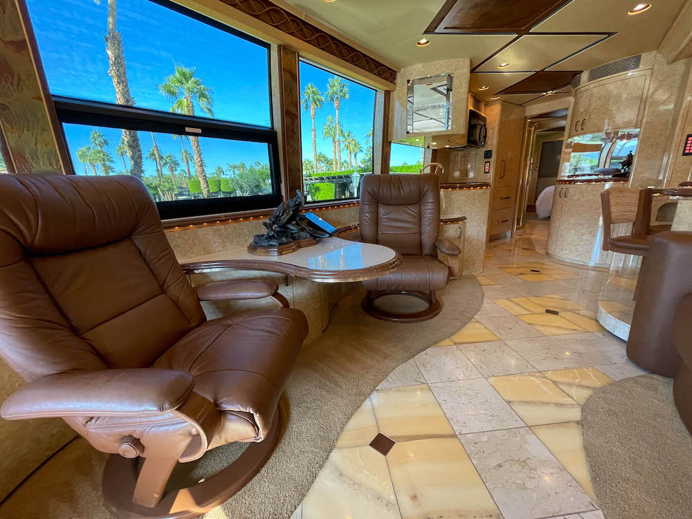 2008 Prevost Marathon XLII For Sale