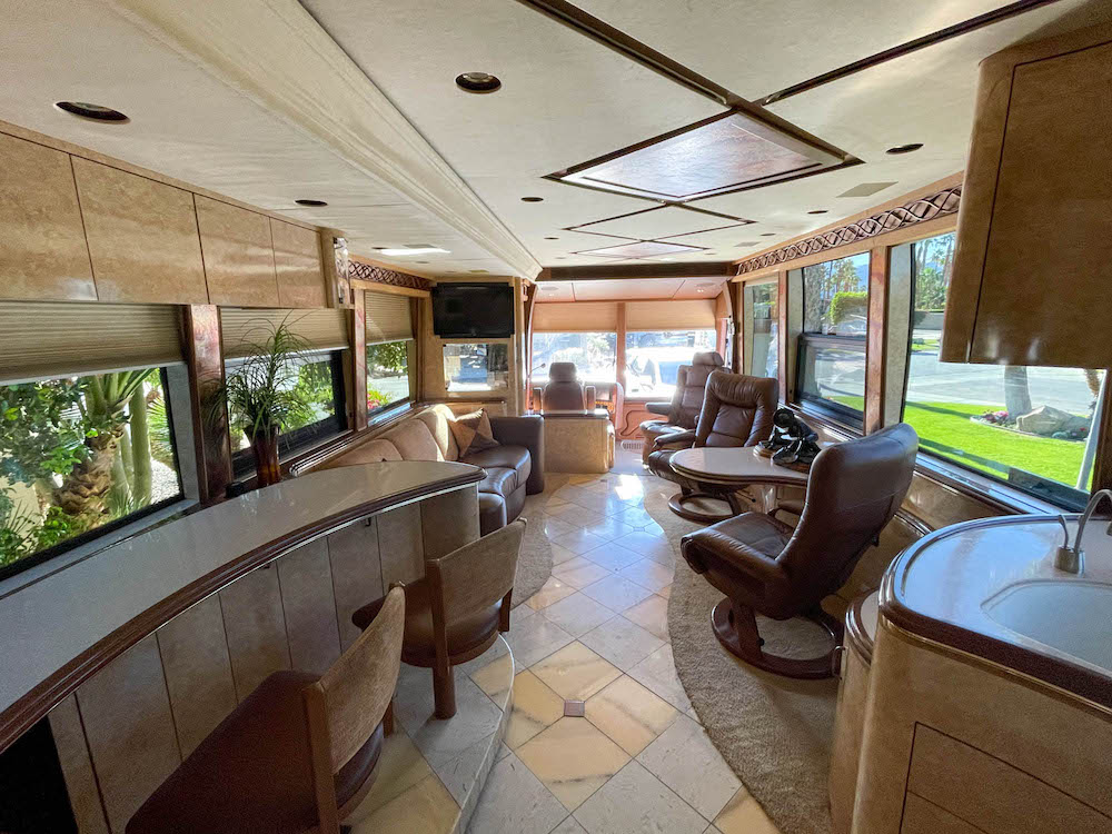 2008 Prevost Marathon XLII For Sale