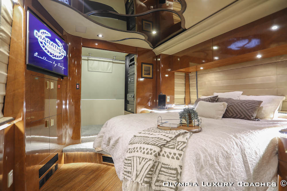 2008 Prevost Marathon XLII For Sale