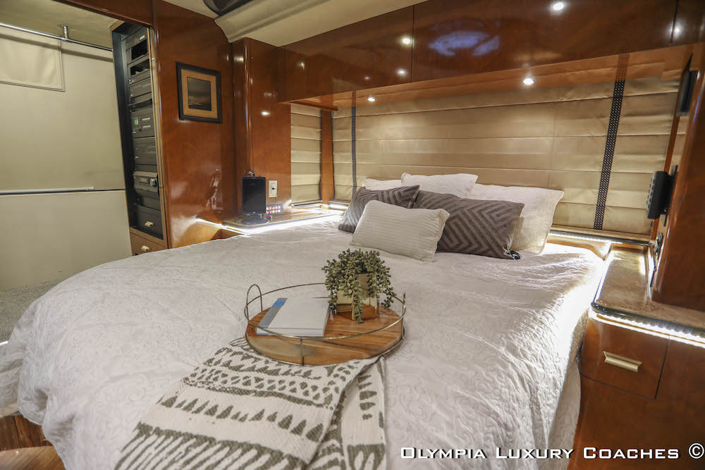 2008 Prevost Marathon XLII For Sale