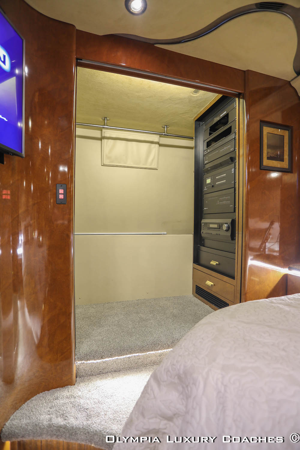 2008 Prevost Marathon XLII For Sale
