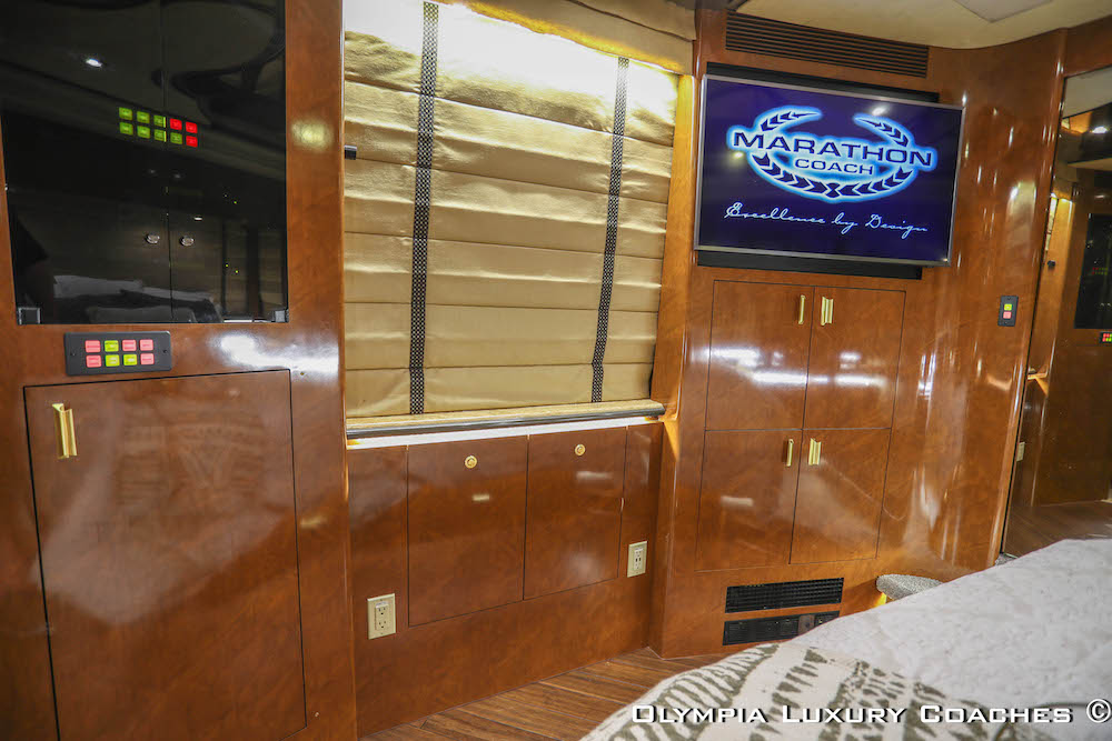 2008 Prevost Marathon XLII For Sale