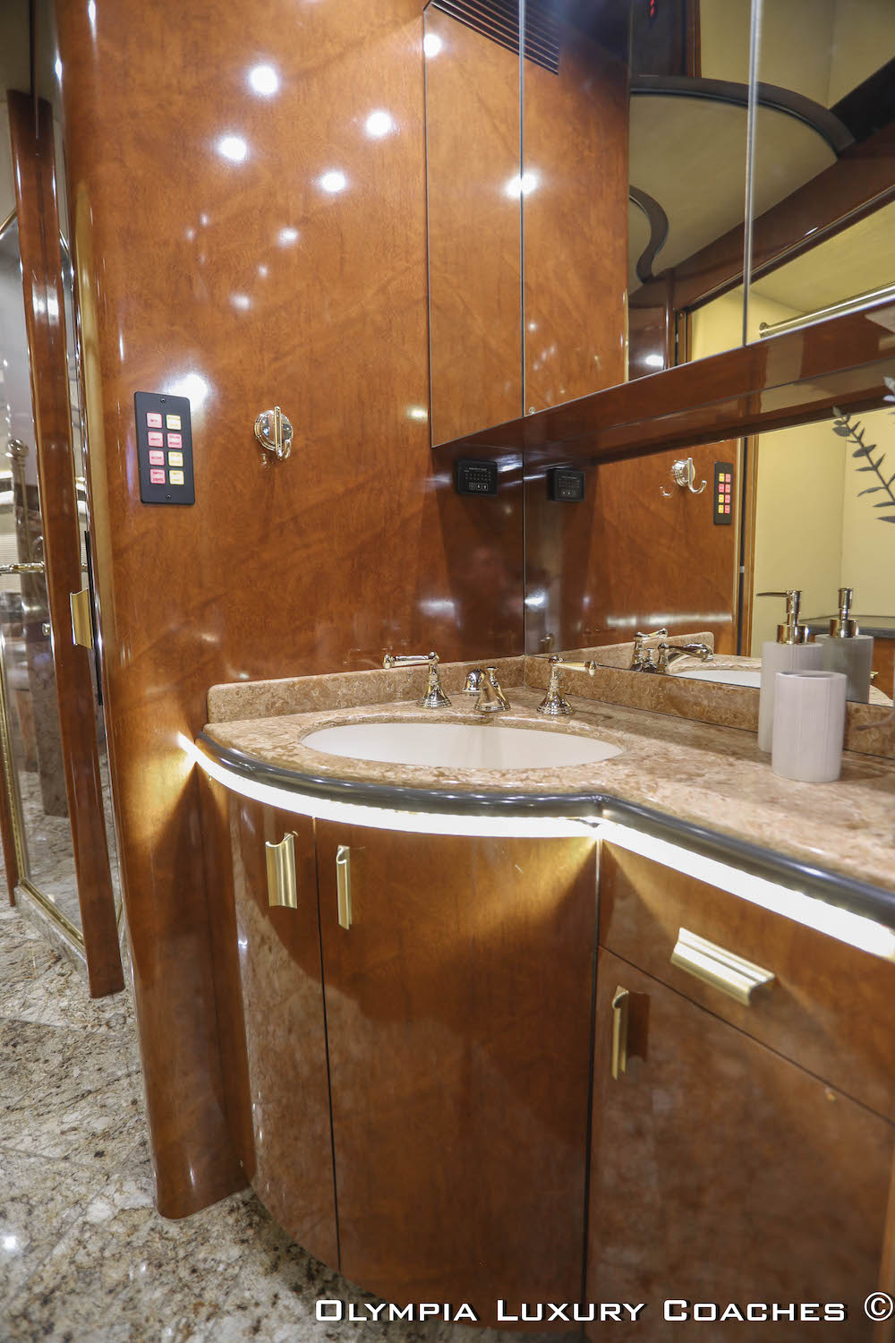 2008 Prevost Marathon XLII For Sale