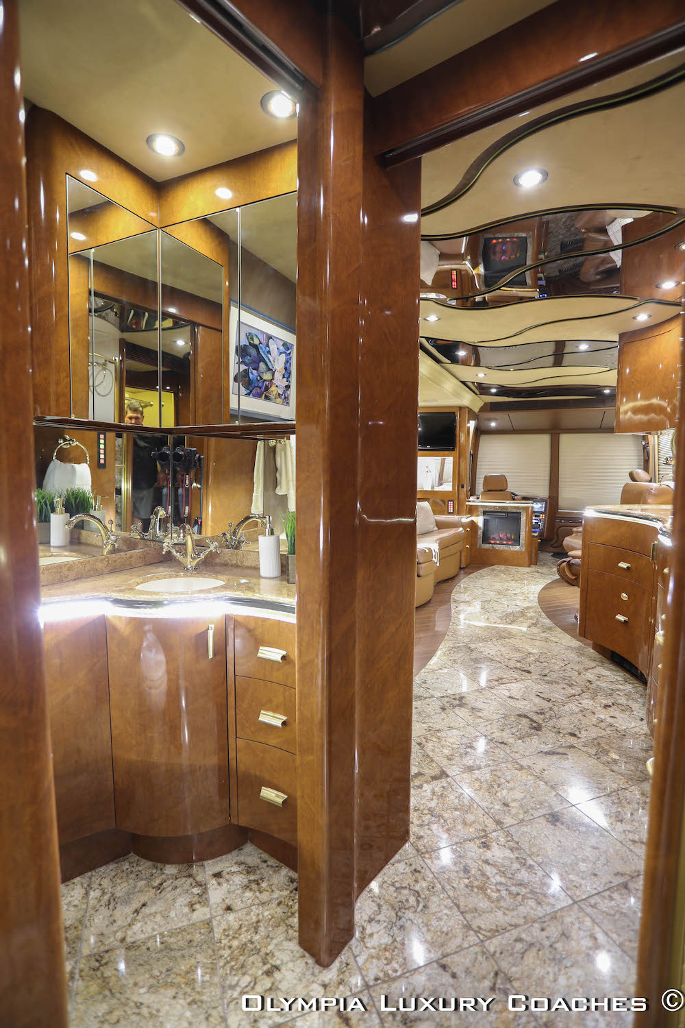 2008 Prevost Marathon XLII For Sale