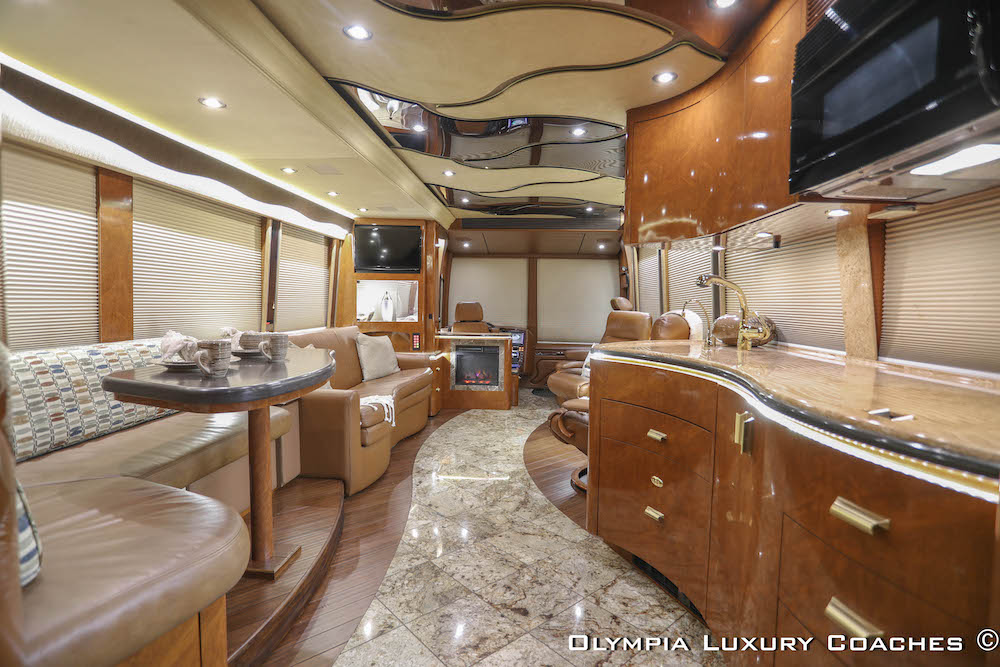 2008 Prevost Marathon XLII For Sale