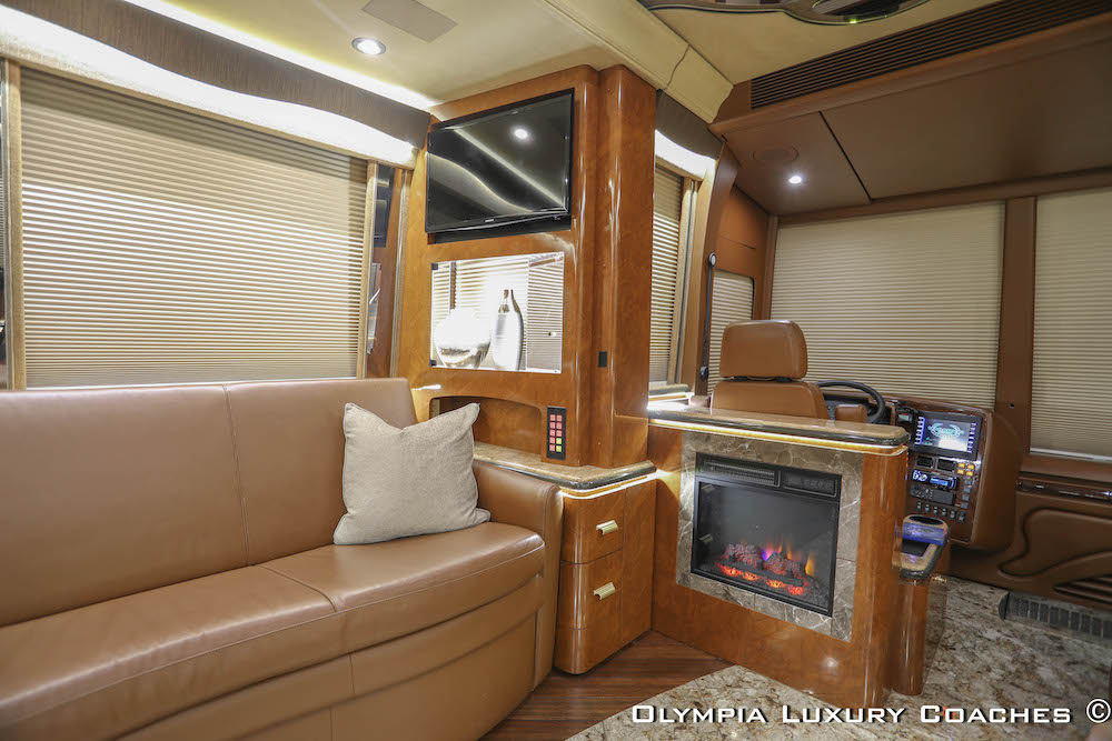 2008 Prevost Marathon XLII For Sale