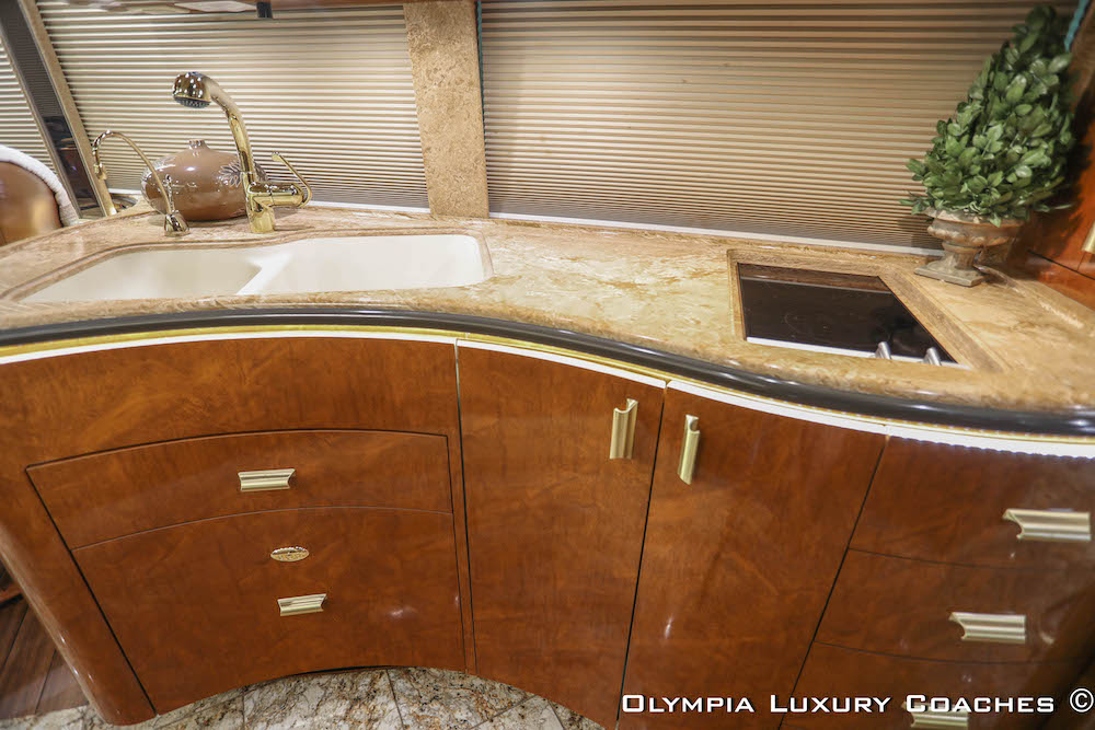 2008 Prevost Marathon XLII For Sale