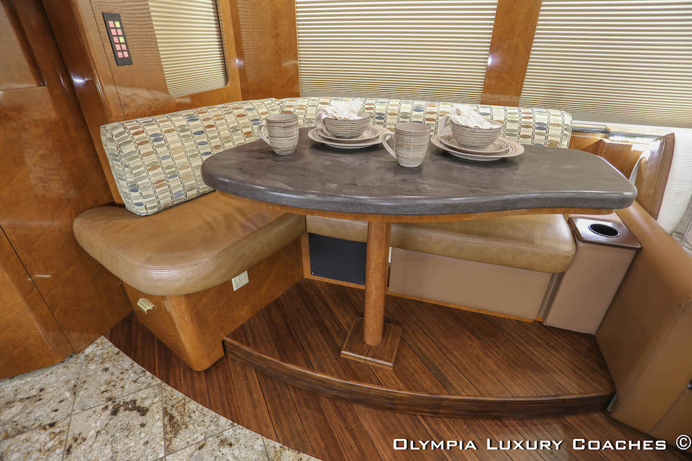 2008 Prevost Marathon XLII For Sale