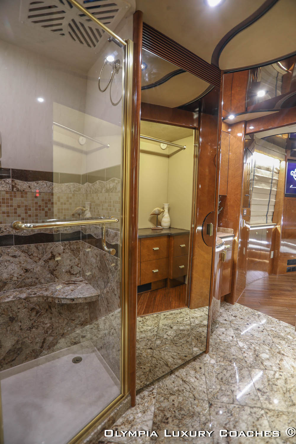2008 Prevost Marathon XLII For Sale