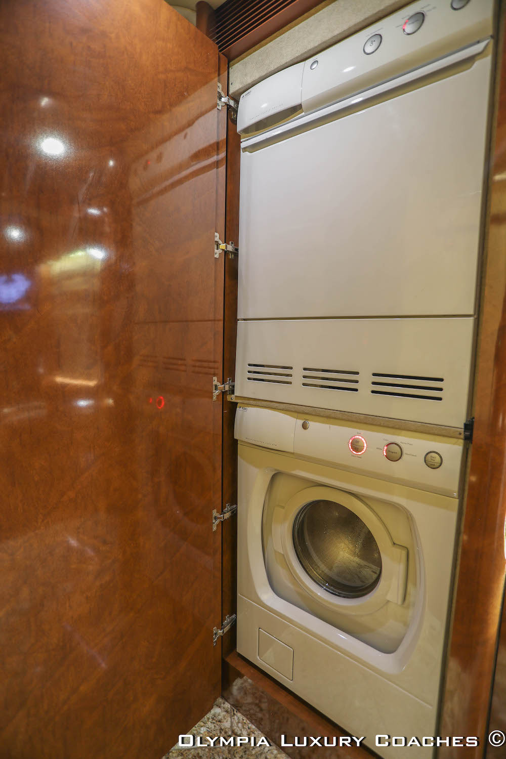 2008 Prevost Marathon XLII For Sale