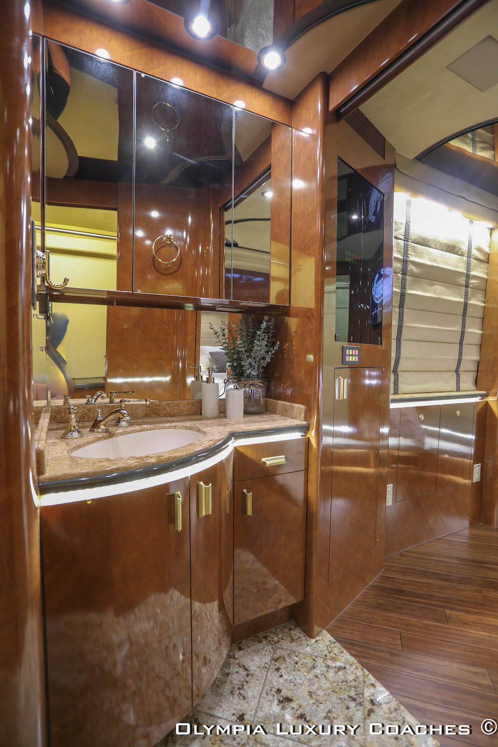 2008 Prevost Marathon XLII For Sale