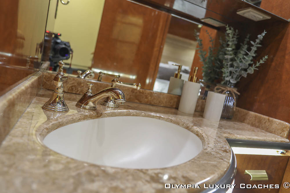 2008 Prevost Marathon XLII For Sale