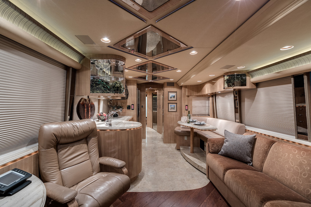 2008 Prevost Marathon XLII For Sale