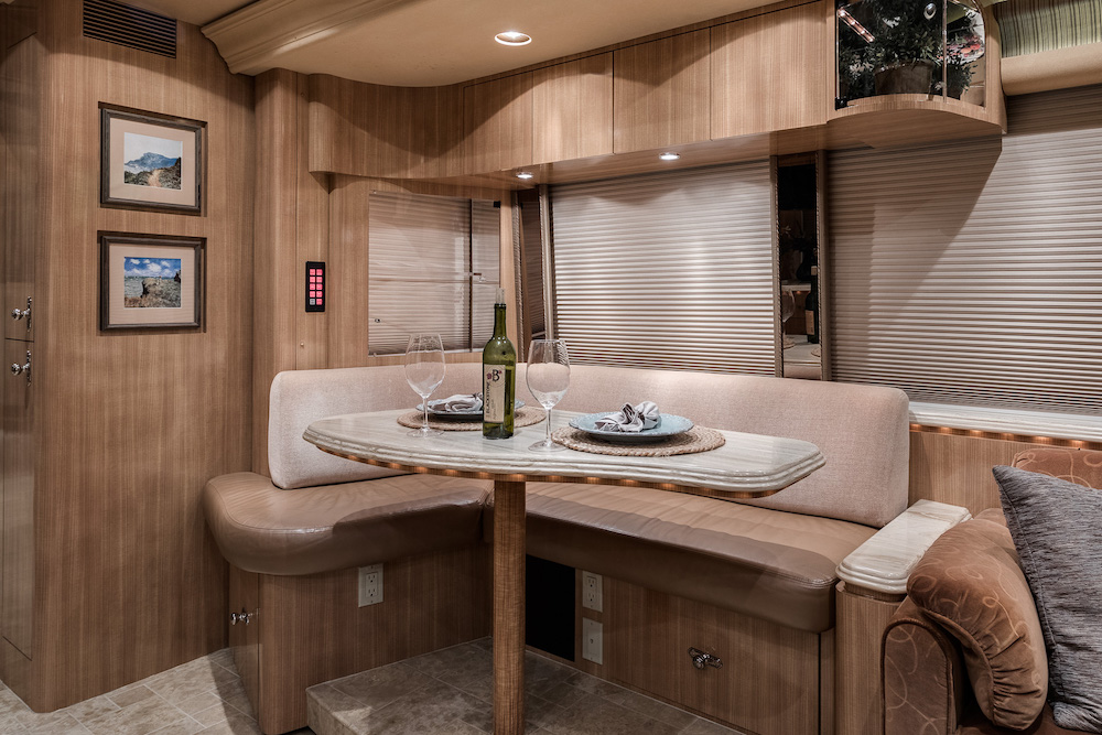 2008 Prevost Marathon XLII For Sale