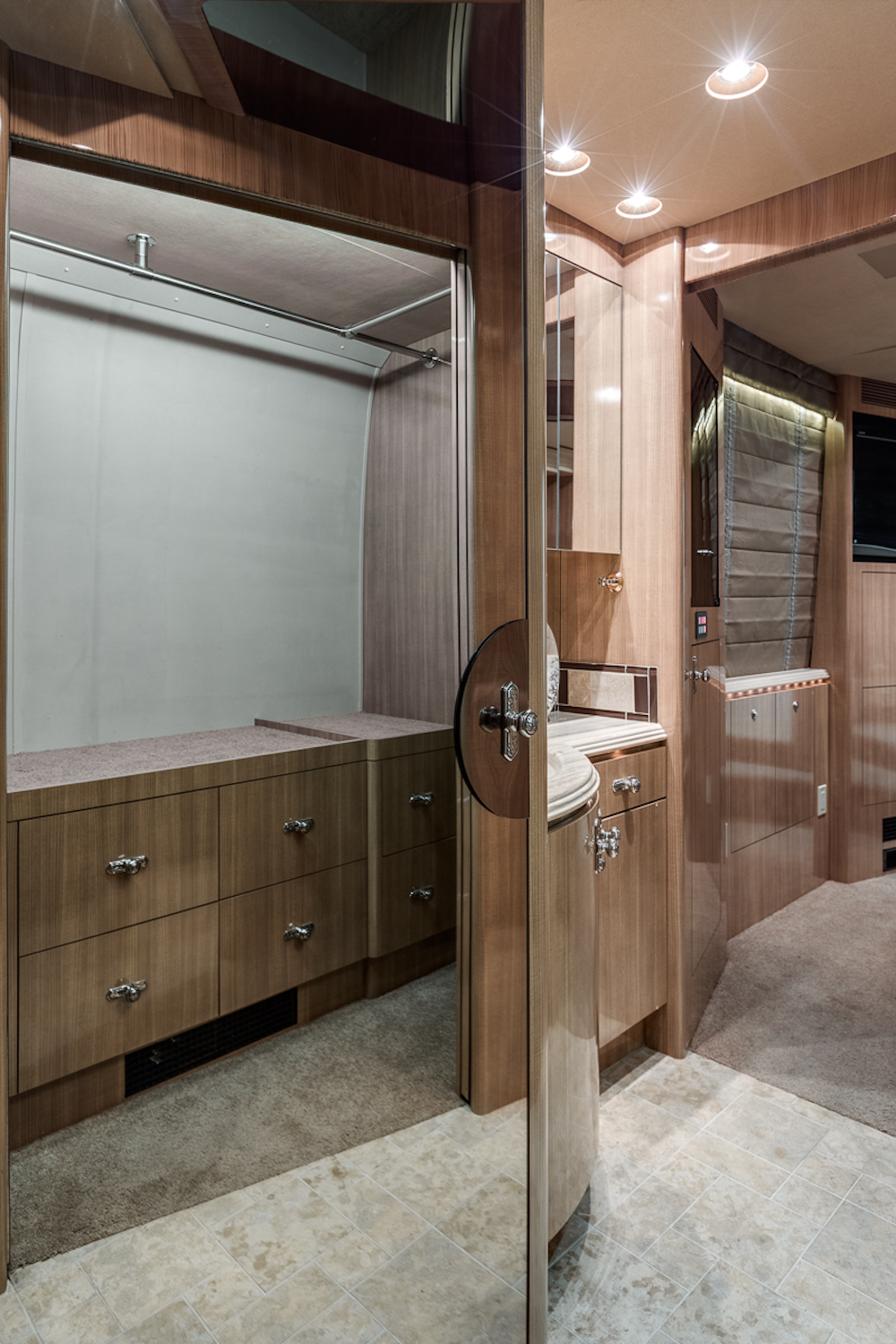 2008 Prevost Marathon XLII For Sale