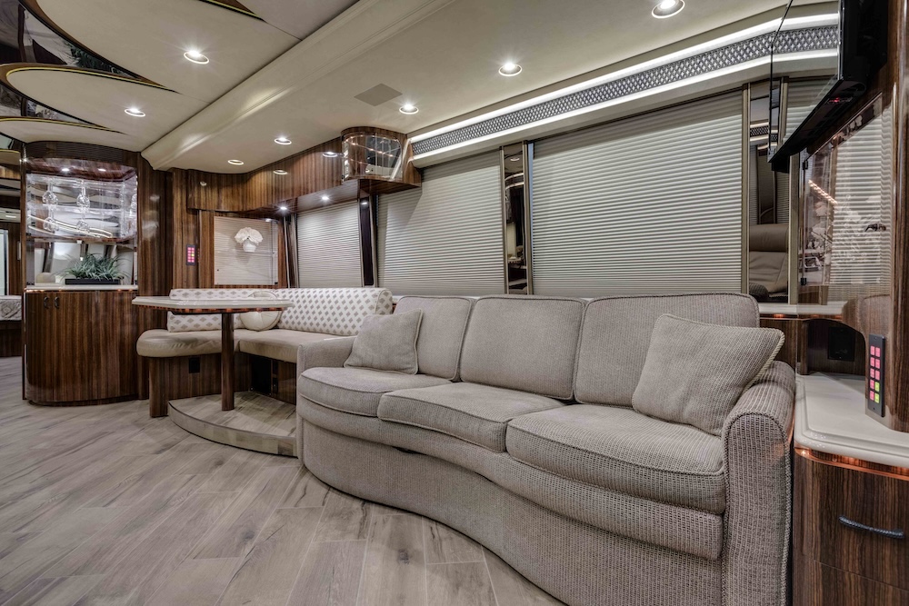 2008 Prevost Marathon XLII For Sale