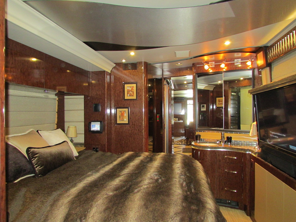 2008 Prevost Marathon XLII For Sale