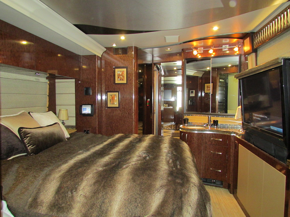 2008 Prevost Marathon XLII For Sale