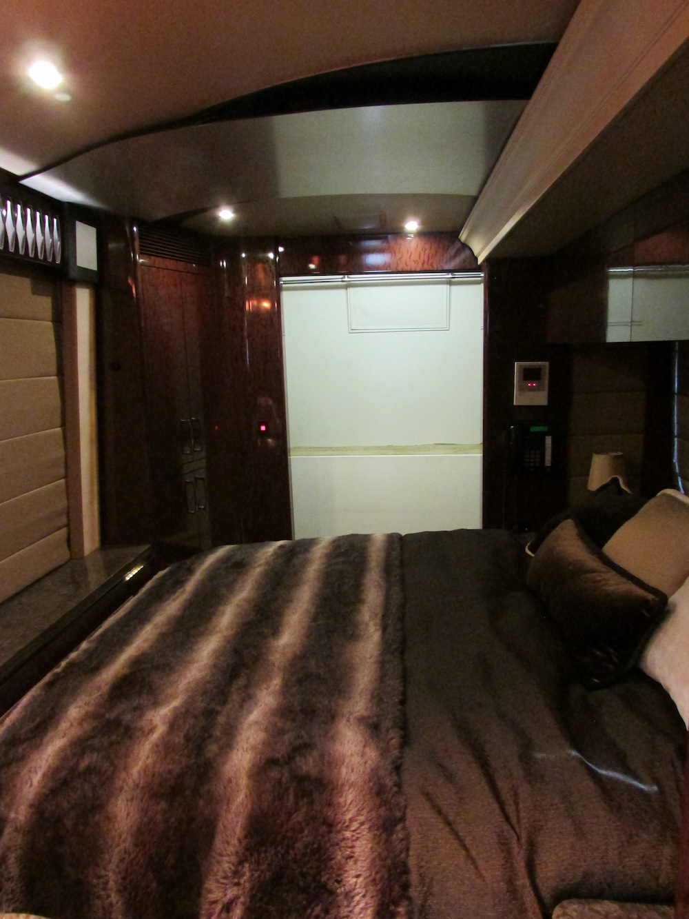 2008 Prevost Marathon XLII For Sale