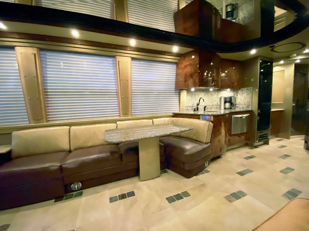 2008 Prevost Country Coach XLII For Sale