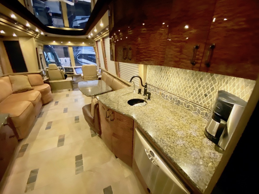 2008 Prevost Country Coach XLII For Sale