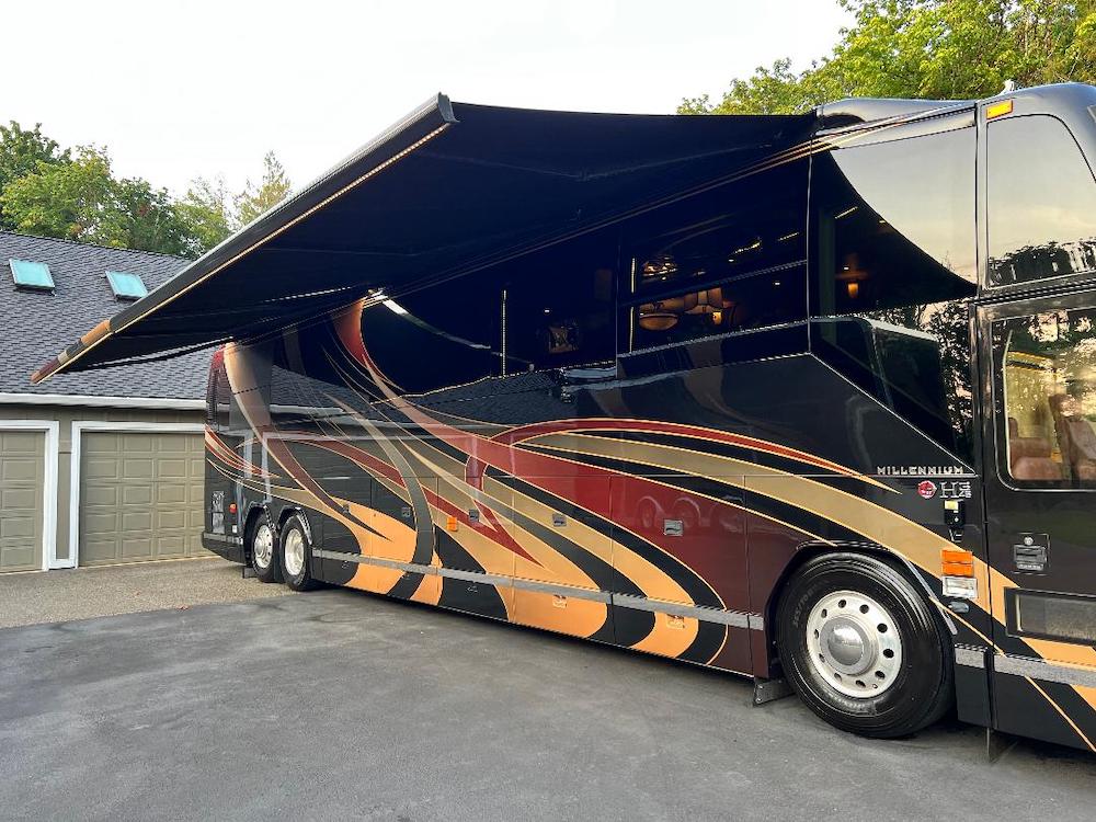 2008 Prevost Millennium H3-45 For Sale