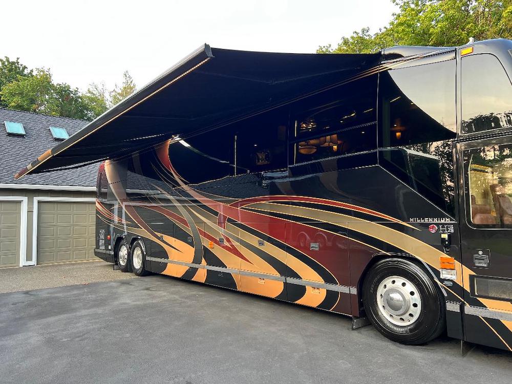 2008 Prevost Millennium H3-45 For Sale