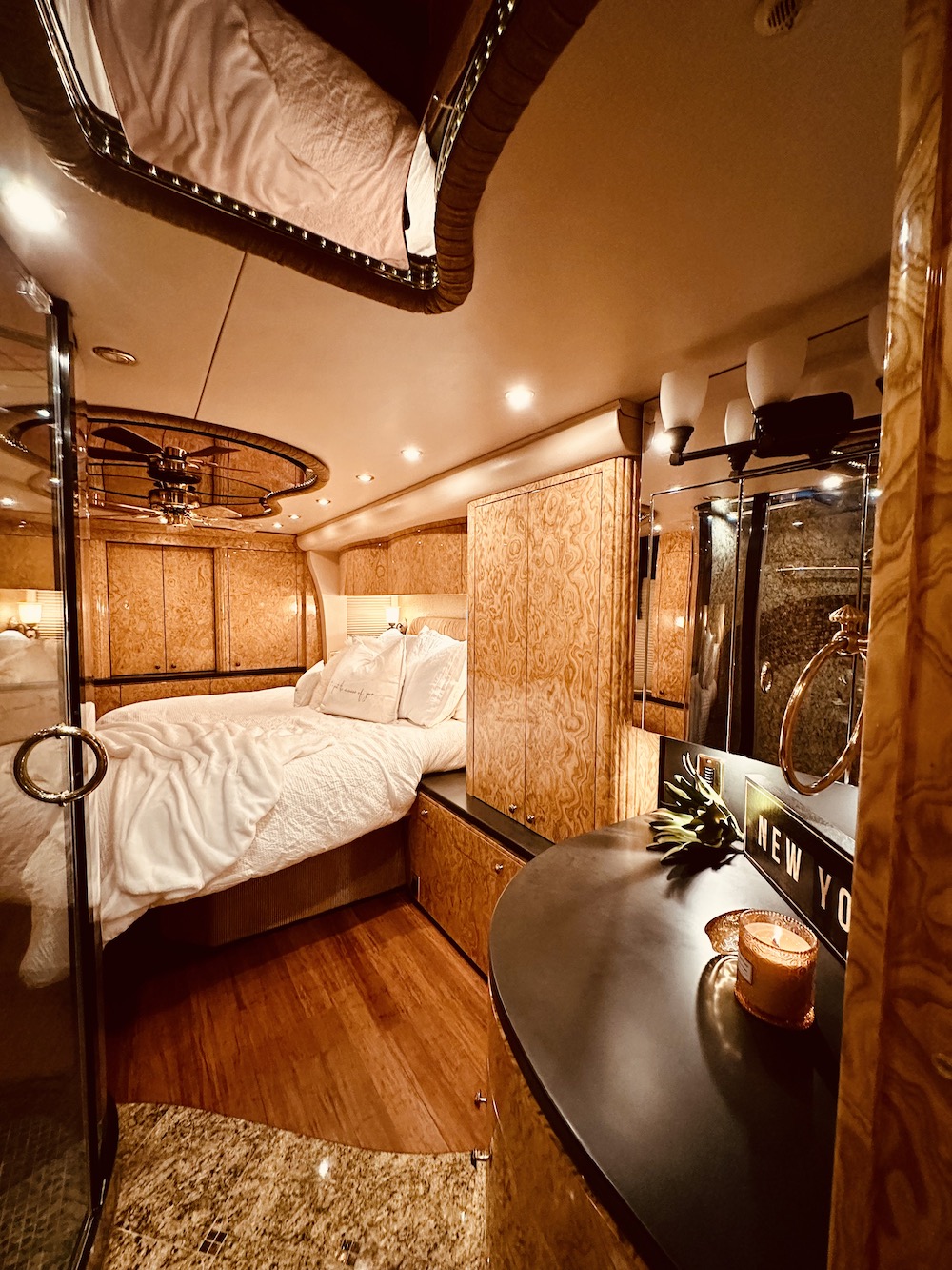 2008 Prevost Millennium H3-45 For Sale