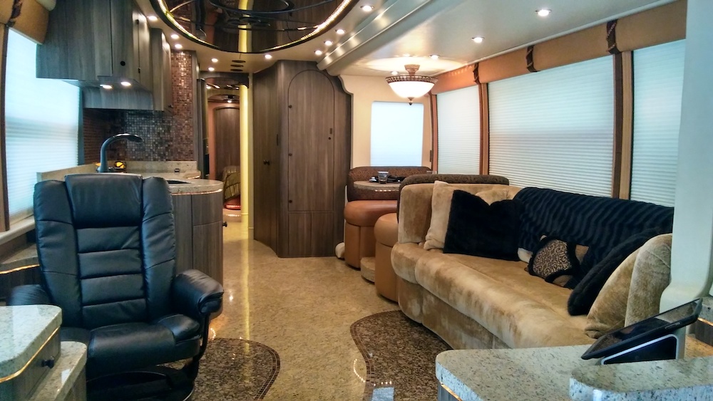 2008 Prevost Millennium H3-45 For Sale