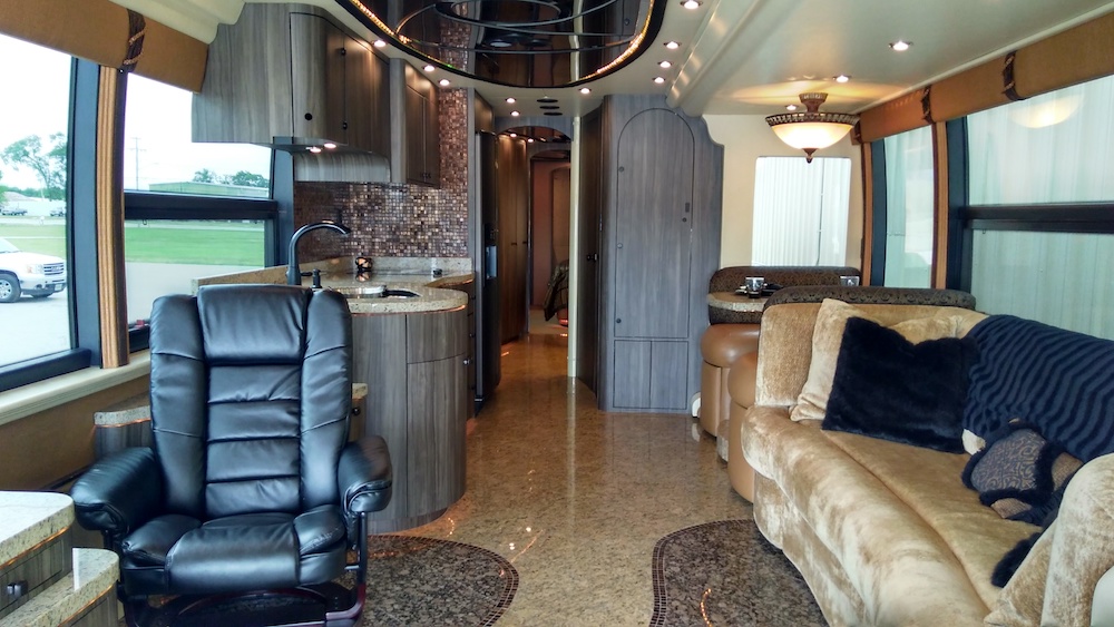 2008 Prevost Millennium H3-45 For Sale