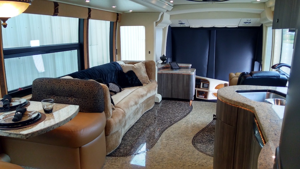 2008 Prevost Millennium H3-45 For Sale