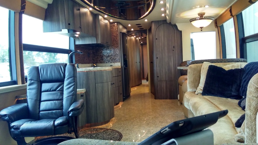 2008 Prevost Millennium H3-45 For Sale