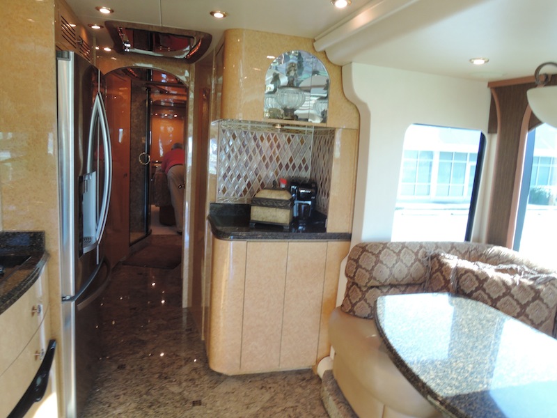 2008 Prevost Millennium H3-45 For Sale