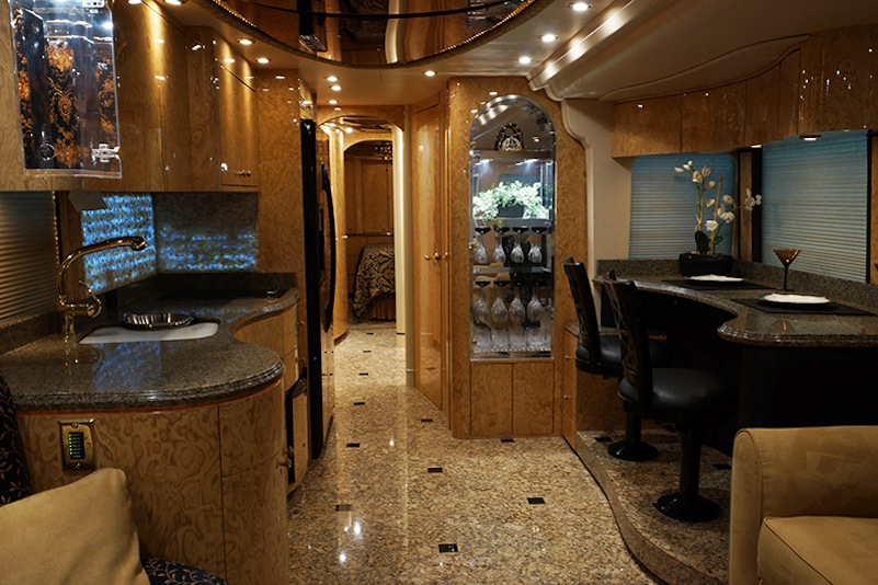 2008 Prevost Millennium H3-45 For Sale