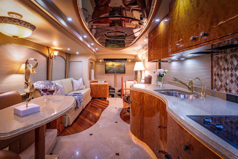 2008 Prevost Millennium H3-45 For Sale