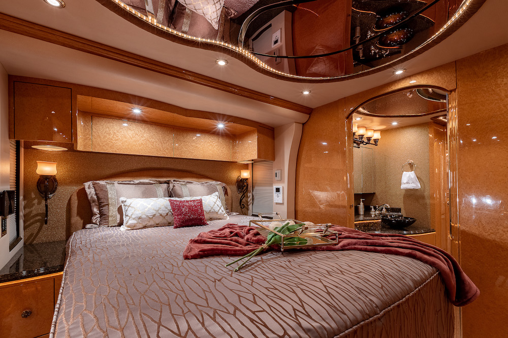 2008 Prevost Millennium H3-45 For Sale