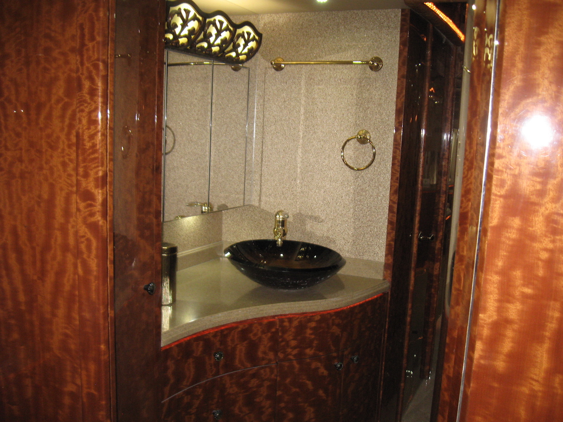 2008 Prevost Millennium H3-45 For Sale