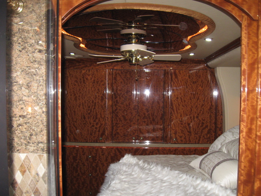 2008 Prevost Millennium H3-45 For Sale