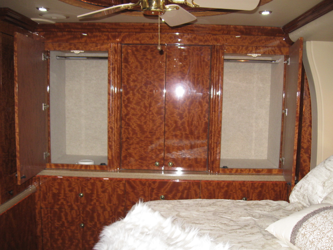 2008 Prevost Millennium H3-45 For Sale