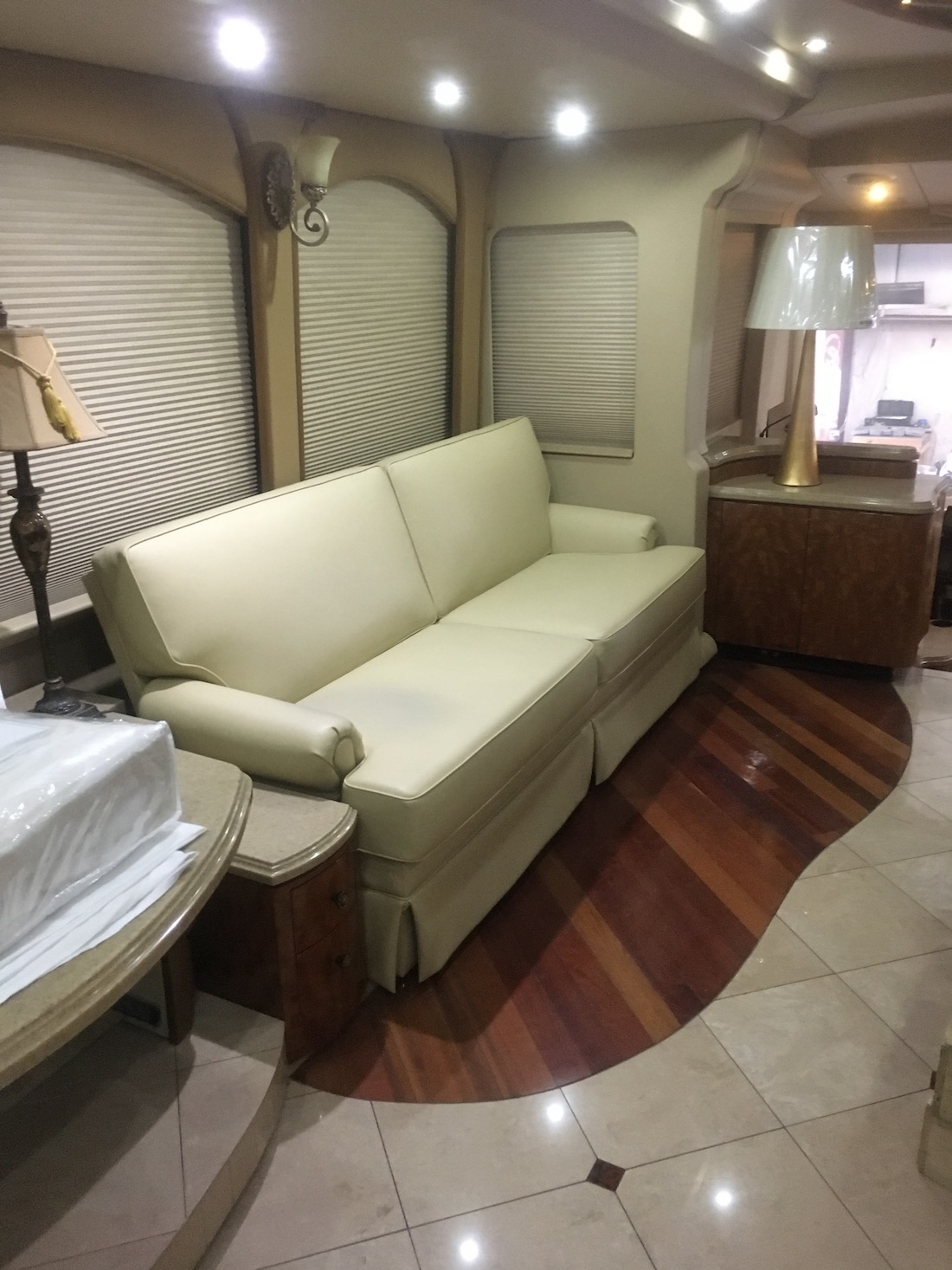 2008 Prevost Millennium H3-45 For Sale