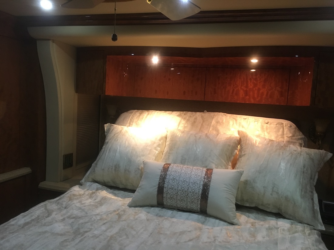 2008 Prevost Millennium H3-45 For Sale