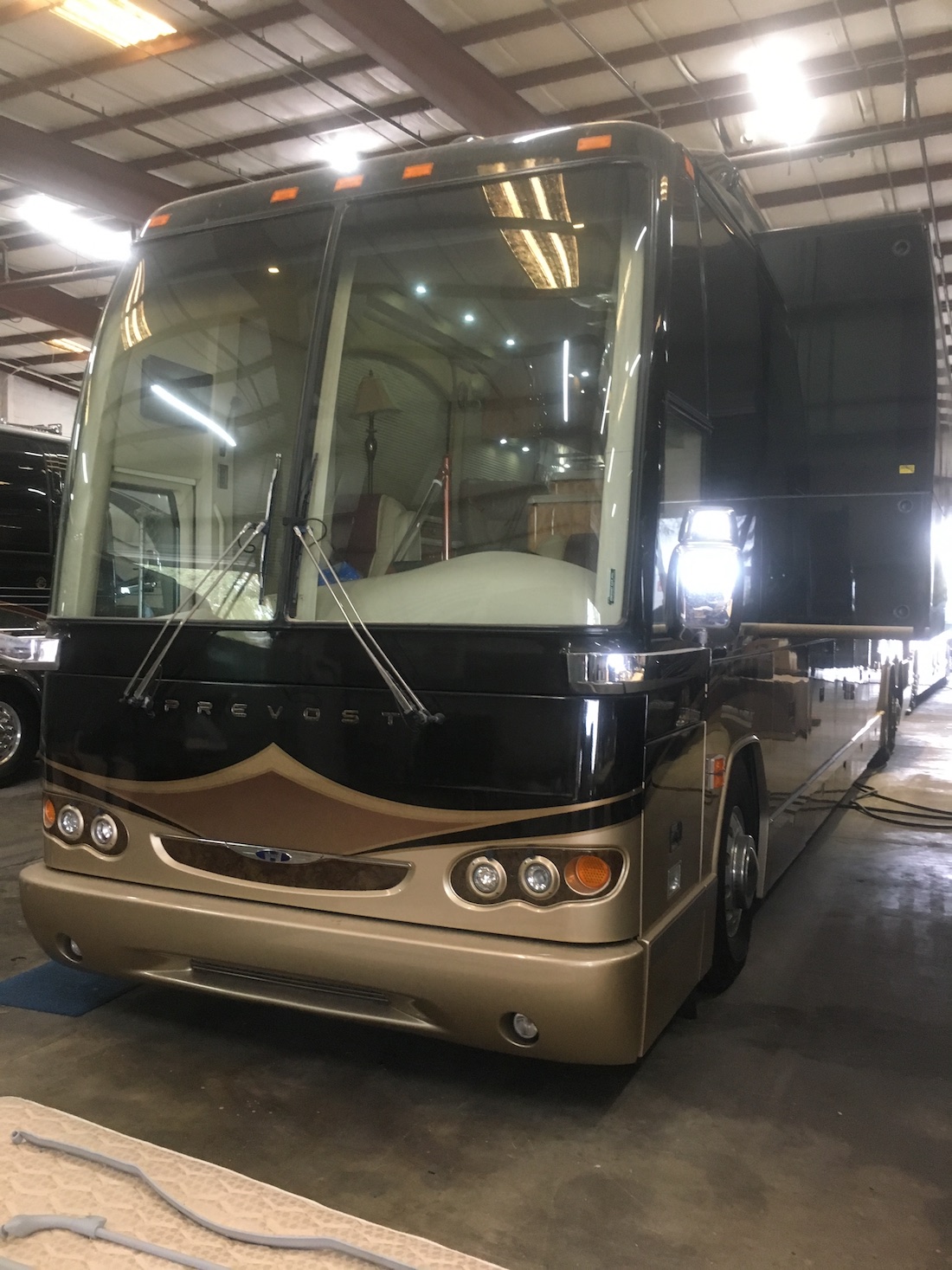 2008 Prevost Millennium H3-45 For Sale