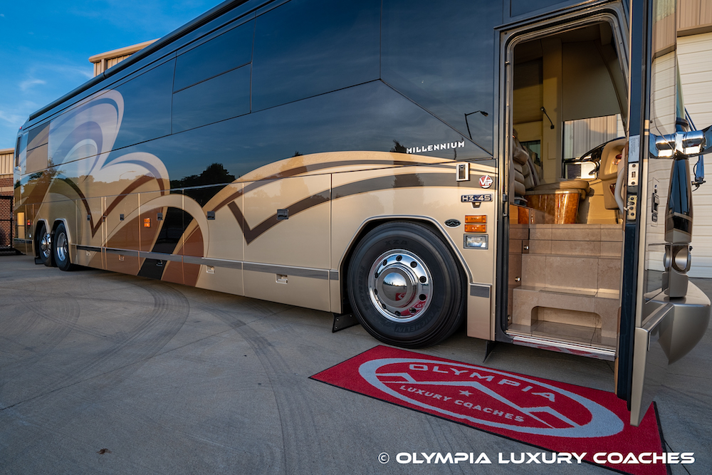 2008 Prevost Millennium H3-45 For Sale