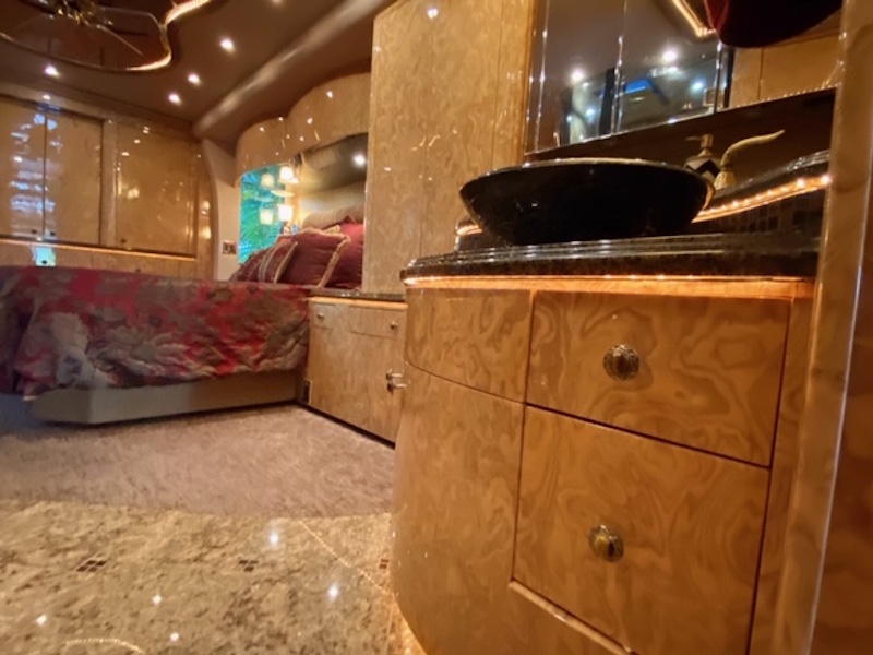 2008 Prevost Millennium H3-45 For Sale