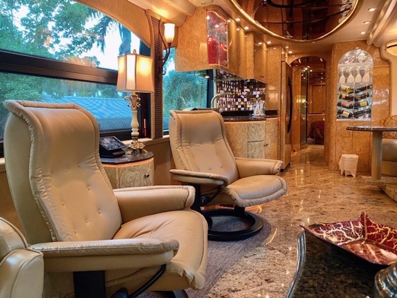 2008 Prevost Millennium H3-45 For Sale